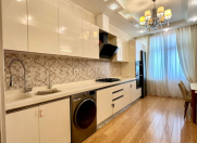 Satılır 4 otaqlı 160 m2 yeni tikili Nəsimi bazarı