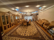 Satılır 4 otaqlı 230 m2 yeni tikili 28 may