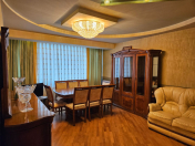 İcarəyə verilir 3 otaqlı 80 m2 köhnə tikili Elmlər Akademiyası m.