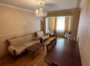 İcarəyə verilir 3 otaqlı 85 m2 köhnə tikili Gənclik m.
