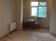 Satılır 2 otaqlı 42 m2 köhnə tikili 4 mkr