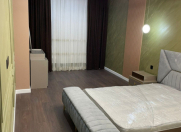 Satılır 2 otaqlı 90 m2 yeni tikili İnşaatçılar m.