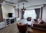 İcarəyə verilir 4 otaqlı 150 m2 yeni tikili Botanika bağı