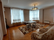 İcarəyə verilir 2 otaqlı 90 m2 yeni tikili Əhmədli m.