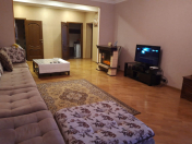 Satılır 2 otaqlı 98 m2 yeni tikili Neftçilər m.