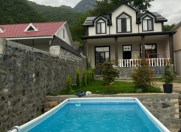 İcarəyə verilir 6 otaqlı 150 m2 həyət evi Qax