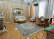 Satılır 3 otaqlı 100 m2 köhnə tikili Fəvvarələr meydanı