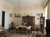 Satılır 6 otaqlı 184 m2 köhnə tikili Sahil m.