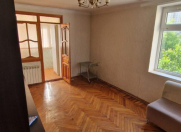 Satılır 2 otaqlı 40 m2 köhnə tikili Elmlər Akademiyası m.