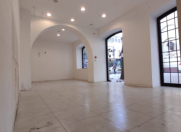 İcarəyə verilir 1 otaqlı 50 m2 obyekt İçəri Şəhər m.