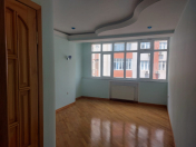 Satılır 7 otaqlı 154 m2 yeni tikili 3 mkr