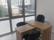 İcarəyə verilir 1 otaqlı 20 m2 ofis Şah İsmayıl Xətai m.
