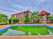 Satılır 8 otaqlı 390 m2 həyət evi Şüvəlan
