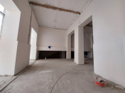 Satılır 6 otaqlı 322 m2 obyekt Sahil m.