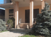 Satılır 5 otaqlı 300 m2 villa Badamdar