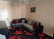 İcarəyə verilir 3 otaqlı 90 m2 köhnə tikili Yeni Yasamal