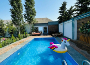 İcarəyə verilir 4 otaqlı 150 m2 bağ evi Buzovna