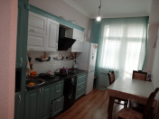 Satılır 2 otaqlı 60 m2 yeni tikili Xalqlar Dostluğu m.