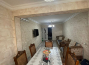 Satılır 2 otaqlı 50 m2 köhnə tikili Xalqlar Dostluğu m.