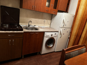 İcarəyə verilir 2 otaqlı 60 m2 köhnə tikili Heydər Əliyev Mərkəzi