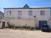 Satılır 7 otaqlı 300 m2 həyət evi Saray