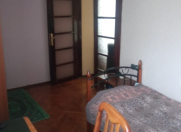 Satılır 2 otaqlı 45 m2 köhnə tikili Elmlər Akademiyası m.