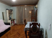 İcarəyə verilir 2 otaqlı 80 m2 köhnə tikili Elmlər Akademiyası m.