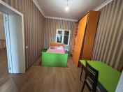 Satılır 9 otaqlı 250 m2 həyət evi Bakıxanov