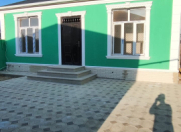 Satılır 3 otaqlı 72 m2 həyət evi Saray