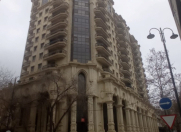 Satılır 4 otaqlı 237.6 m2 yeni tikili Nizami m.