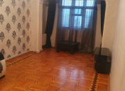 Satılır 4 otaqlı 110 m2 köhnə tikili 8 mkr