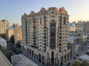 Satılır 2 otaqlı 75 m2 yeni tikili 28 May m.