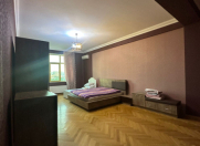 Satılır 4 otaqlı 209 m2 yeni tikili Nizami m.