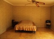 Satılır 10 otaqlı 7.7 m2 həyət evi Balaxanı