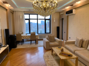 İcarəyə verilir 3 otaqlı 130 m2 yeni tikili Şah İsmayıl Xətai m.