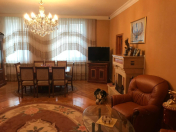 İcarəyə verilir 3 otaqlı 130 m2 yeni tikili Şah İsmayıl Xətai m.