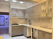 Satılır 3 otaqlı 130 m2 yeni tikili Y.Suraxanı