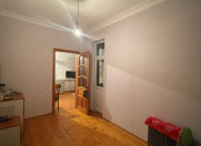 Satılır 2 otaqlı 72 m2 yeni tikili İnşaatçılar m.