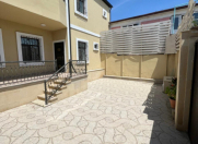 Satılır 6 otaqlı 200 m2 həyət evi 20-ci sahə