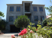 Satılır 9 otaqlı 430 m2 villa Masazır