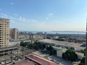 Satılır 4 otaqlı 260 m2 yeni tikili 28 May m.