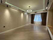 Satılır 4 otaqlı 141 m2 yeni tikili İnşaatçılar m.
