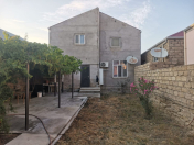 Satılır 4 otaqlı 200 m2 həyət evi Y.Ramana