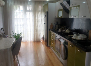 Satılır 3 otaqlı 85 m2 köhnə tikili 8 mkr