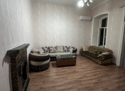 İcarəyə verilir 2 otaqlı 65 m2 köhnə tikili Sahil m.