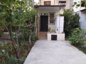 Satılır 2 otaqlı 55 m2 köhnə tikili Zərifə Əliyeva adına park