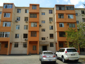 Satılır 4 otaqlı 90 m2 köhnə tikili Həzi Aslanov m.