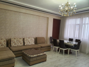 İcarəyə verilir 3 otaqlı 130 m2 yeni tikili Şah İsmayıl Xətai m.