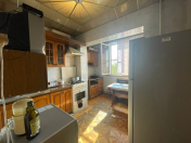 Satılır 4 otaqlı 120 m2 köhnə tikili 8 km