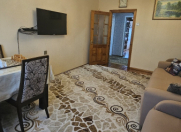 Satılır 3 otaqlı 80 m2 köhnə tikili Y.Günəşli